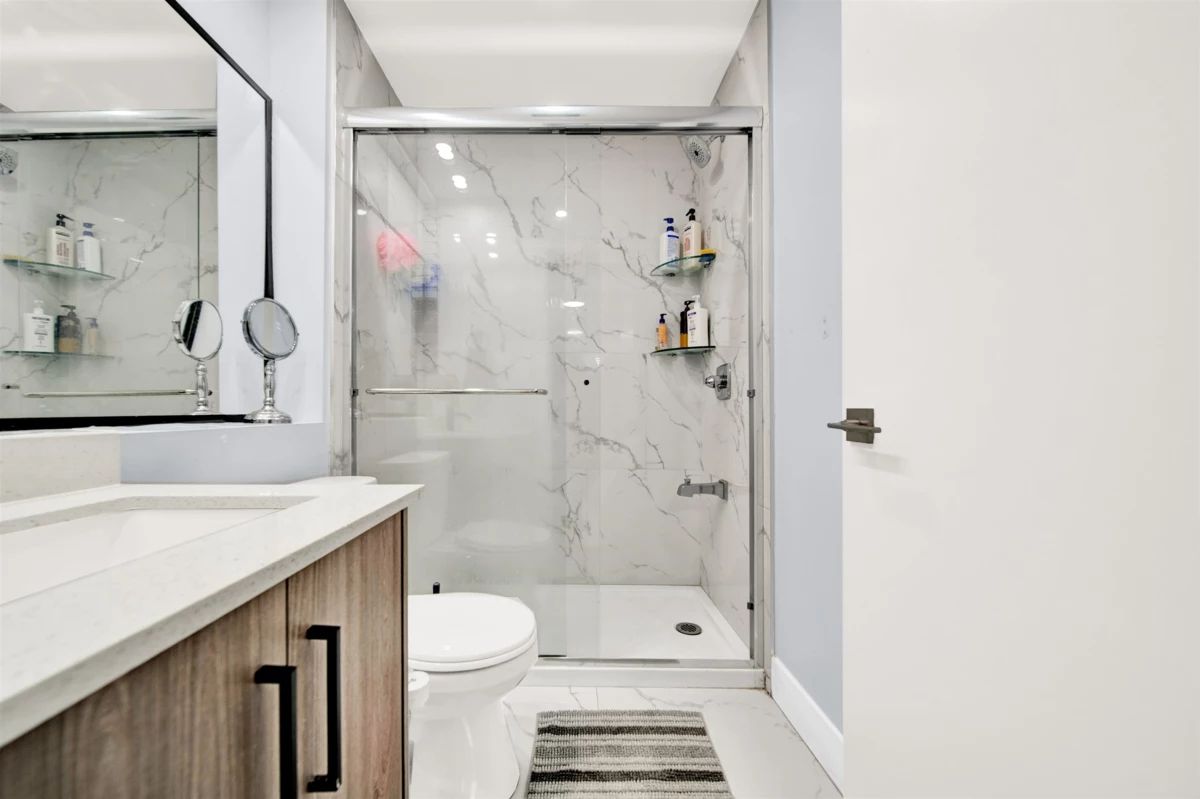 Guest Bathroom Photo of 11465 139a Street, Surrey, BC