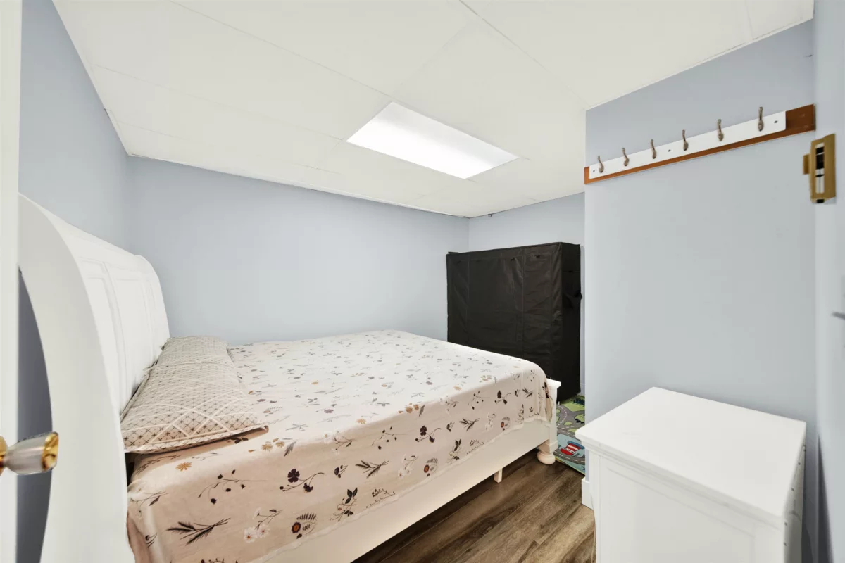 Mudroom Photo of 11465 139a Street, Surrey, BC