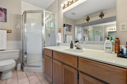Office / Den Photo of 16328 108a Avenue, Surrey, BC