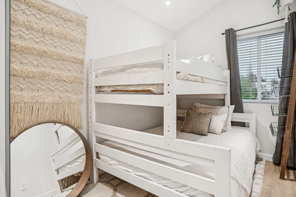 Bedroom 2 Photo of 933 Mclean Drive, Vancouver, BC