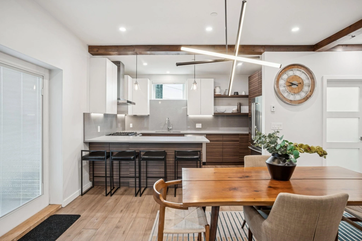Dining Area Photo of 933 Mclean Drive, Vancouver, BC