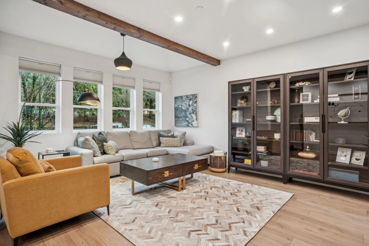 Living Room Photo of 933 Mclean Drive, Vancouver, BC