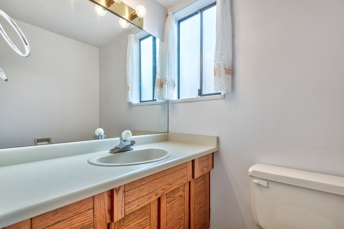 Staircase Photo of 5202 Hollywood Drive, Richmond, BC