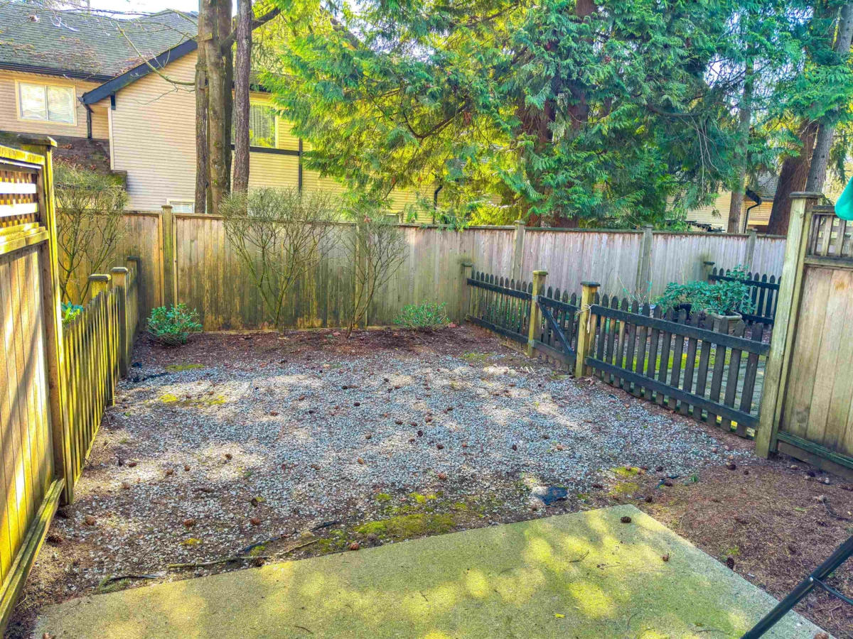 Office / Den Photo of 62 6533 121 Street, Surrey, BC
