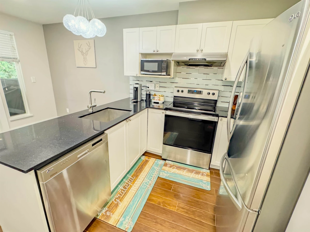 Pantry Photo of 62 6533 121 Street, Surrey, BC