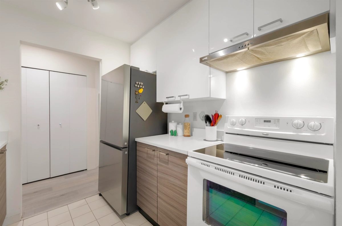 Dining Area Photo of 124 7531 Minoru Boulevard, Richmond, BC