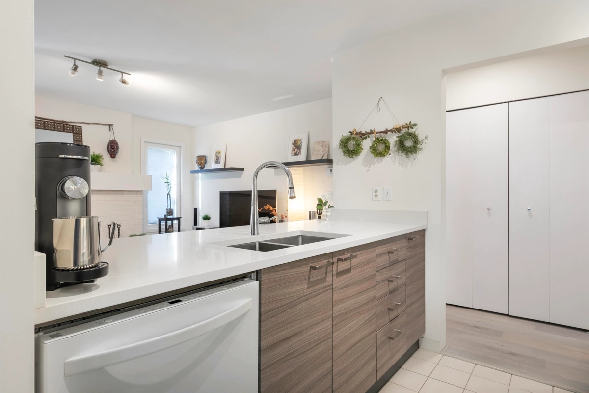 Kitchen Photo of 124 7531 Minoru Boulevard, Richmond, BC