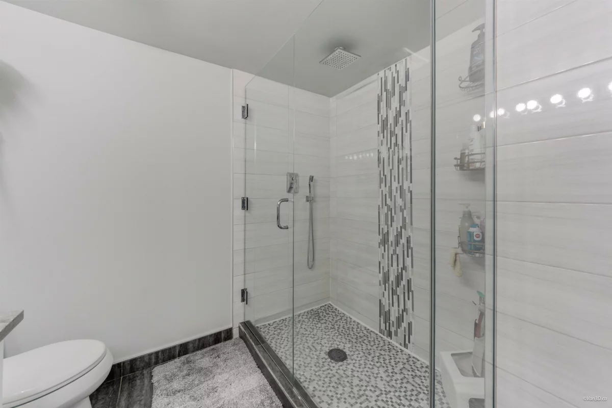 Guest Bathroom Photo of 214 19677 Meadow Gardens Way, Pitt Meadows, BC