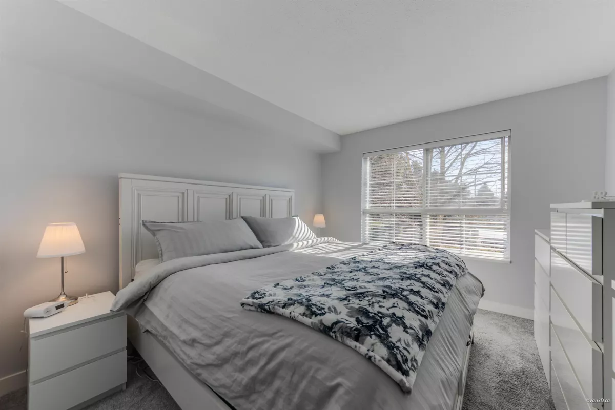Primary Bathroom Photo of 214 19677 Meadow Gardens Way, Pitt Meadows, BC