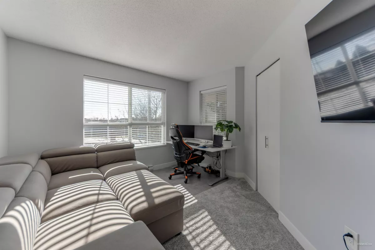 Walk-In Closet Photo of 214 19677 Meadow Gardens Way, Pitt Meadows, BC