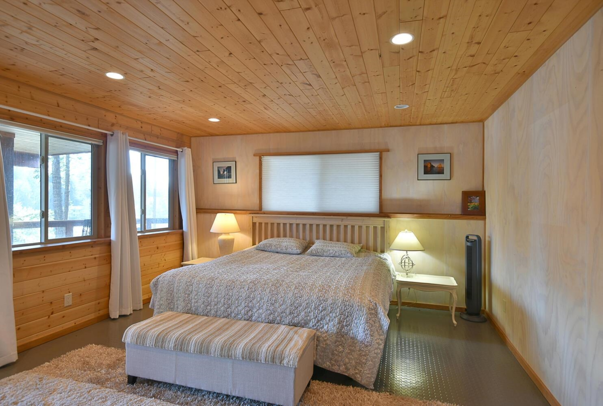 Backyard Photo of 4650 Gerrans Bay Road, Madeira Park, BC