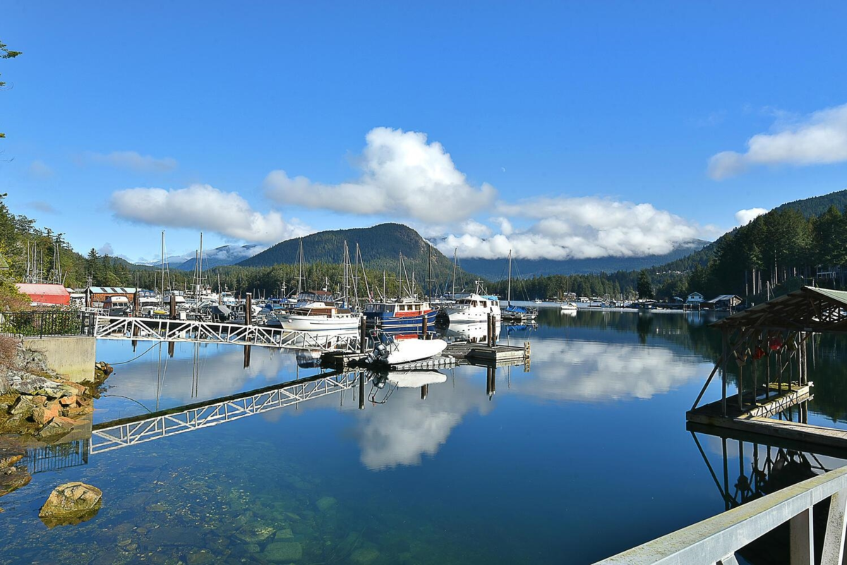 Family Room Photo of 4650 Gerrans Bay Road, Madeira Park, BC