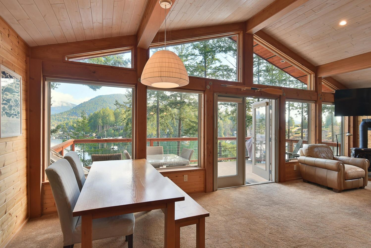 Guest Bathroom Photo of 4650 Gerrans Bay Road, Madeira Park, BC