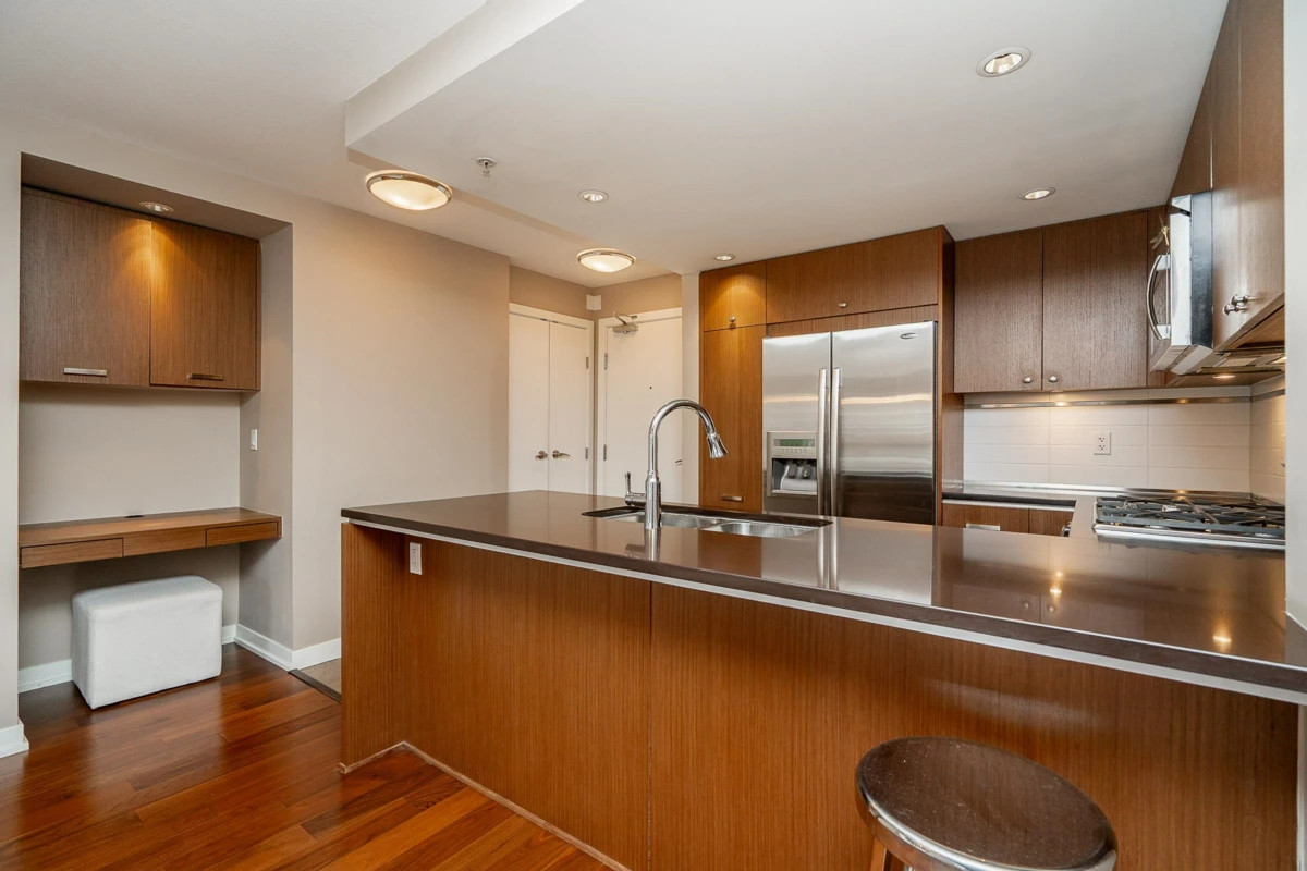 Living Room Photo of 303 2950 King George Boulevard, Surrey, BC