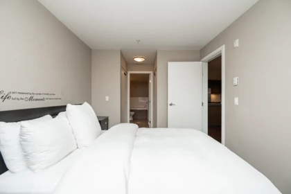 Guest Bathroom Photo of 303 2950 King George Boulevard, Surrey, BC