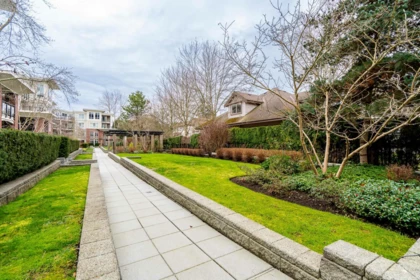 Swimming Pool Photo of 303 2950 King George Boulevard, Surrey, BC