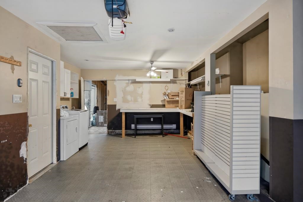 Laundry Room Photo of 2259 Lynden Street, Abbotsford, BC