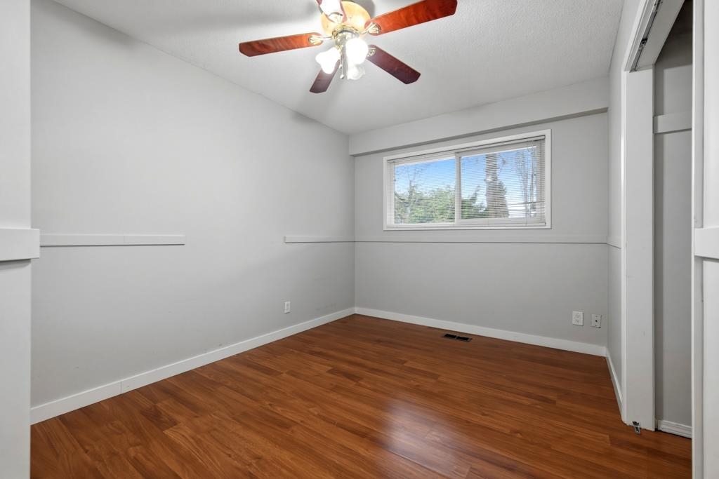 Primary Bathroom Photo of 2259 Lynden Street, Abbotsford, BC