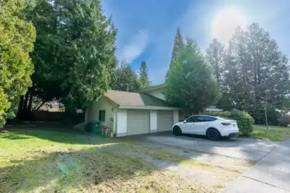 Backyard Photo of 1510 134a Street, Surrey, BC