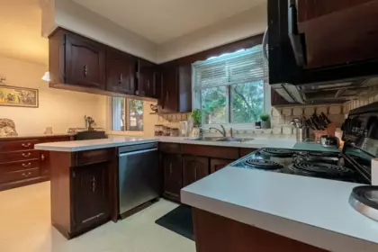 Breakfast Nook Photo of 1510 134a Street, Surrey, BC