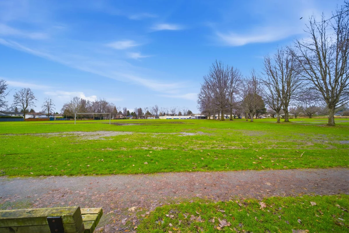 Basement Recreation Room Photo of 11 10999 Steveston Highway, Richmond, BC