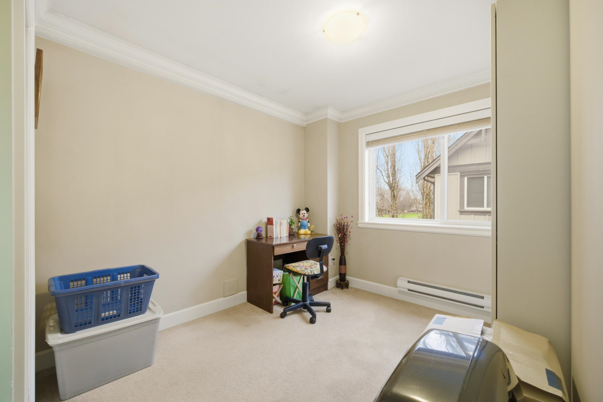 Primary Bathroom Photo of 11 10999 Steveston Highway, Richmond, BC
