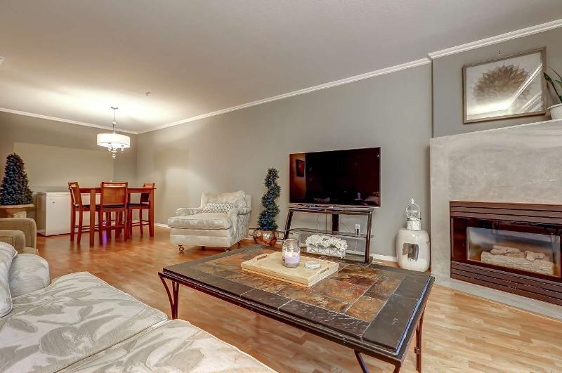 Kitchen Island Photo of 206 19241 Ford Road, Pitt Meadows, BC