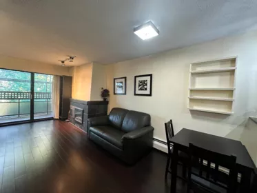 Kitchen Photo of 318 2320 W 40th Avenue, Vancouver, BC