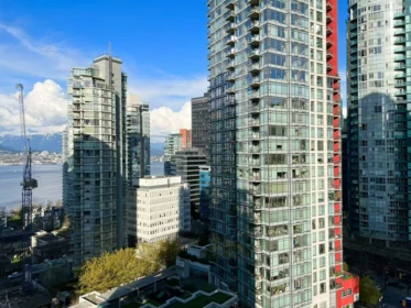 1706 1238 Melville Street, Vancouver, BC, Vancouver — Apartment/Condo for sale