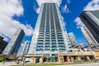 2507 13615 Fraser Highway, Surrey, BC, Surrey — Apartment/Condo for sale