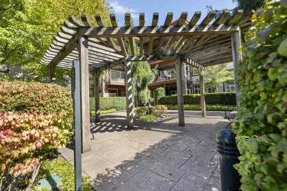 Swimming Pool Photo of 111 3355 Rosemary Heights Drive, Surrey, BC