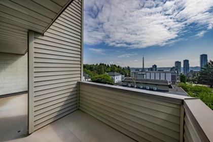 Backyard Photo of 302 225 Sixth Street, New Westminster, BC