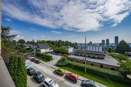 Swimming Pool Photo of 302 225 Sixth Street, New Westminster, BC