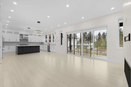 Kitchen Island Photo of 23680 132 Avenue, Maple Ridge, BC