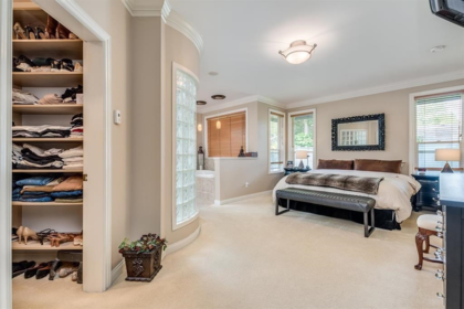 Hallway Photo of 1479 Grove Place, Delta, BC