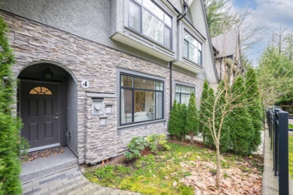 4 3406 Roxton Avenue, Coquitlam, BC, Coquitlam — Row House (Non-Strata) for sale