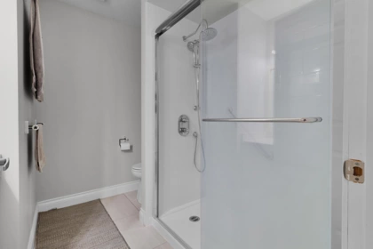 Hallway Photo of 18166 54 Avenue, Surrey, BC