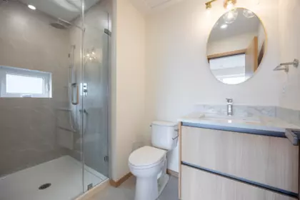 Hallway Photo of 7 N Howard Avenue, Burnaby, BC