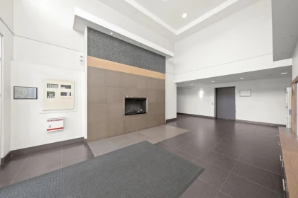 318 13555 Gateway Drive, Surrey, BC, Surrey — Apartment/Condo for sale