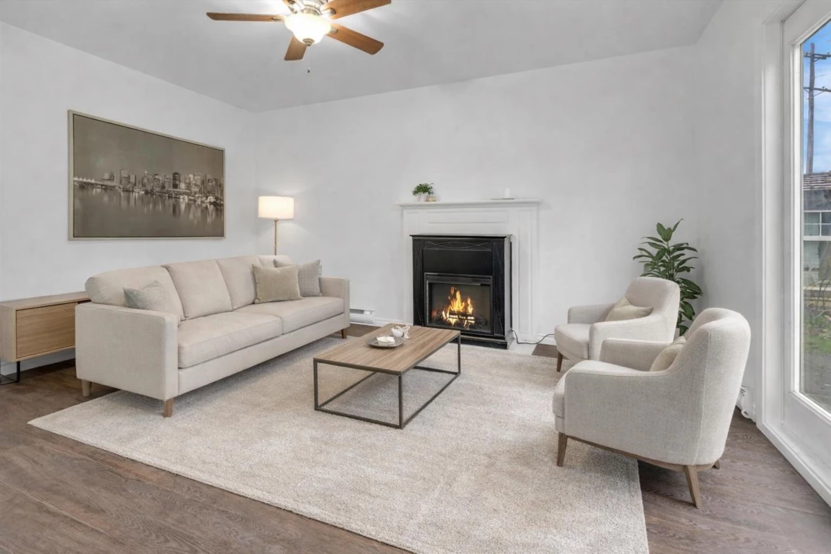 Living Room Photo of 19877 53 Avenue, Langley, BC