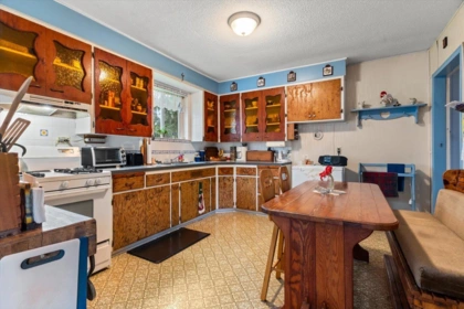 Basement Recreation Room Photo of 44653 Keith Wilson Road, Chilliwack, BC