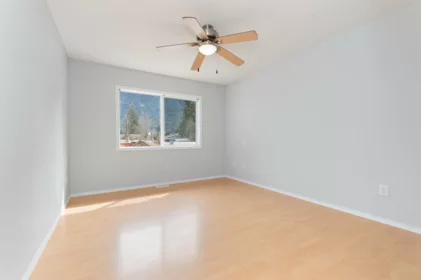 Laundry Room Photo of 574 Park Street, Hope, BC