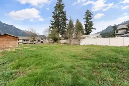 Street View Photo of 574 Park Street, Hope, BC