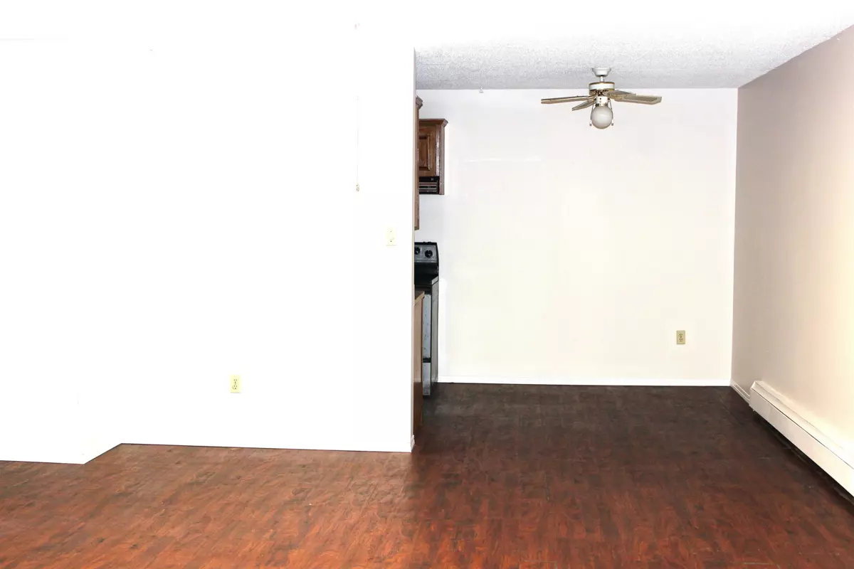 Family Room Photo of 208 7473 140 Street, Surrey, BC