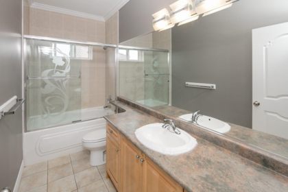 Office / Den Photo of 13479 98a Avenue, Surrey, BC