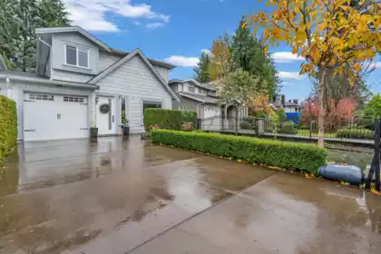 1584 Blaine Avenue, Burnaby, BC, Simon Fraser Univer. — 4 bed half duplex for sale