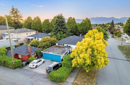 1294 E 33rd Avenue, Vancouver, BC, Vancouver — Single Family Residence for sale