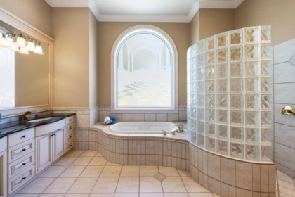 Laundry Room Photo of 13464 13a Avenue, Surrey, BC