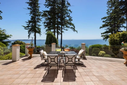 Outdoor Deck Photo of 13464 13a Avenue, Surrey, BC
