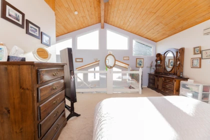 Entry Foyer Photo of 1162 Point Road, Gibsons, BC